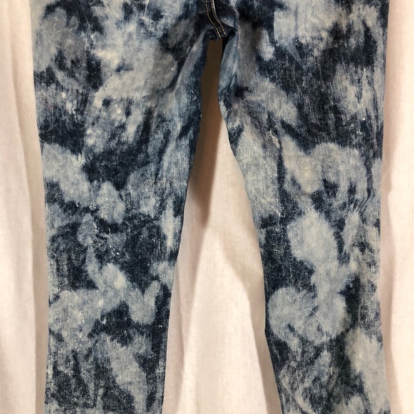 DOLLHOUSE High Waist Distressed Jeans size 9 - Picture 8 of 8